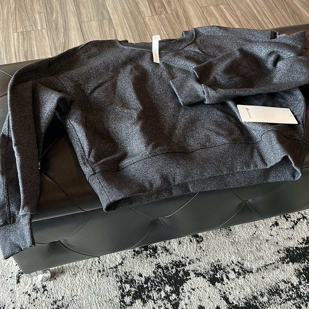 Lululemon Perfectly Oversized Crop Crew in a fu. Glittery Black! BNWT